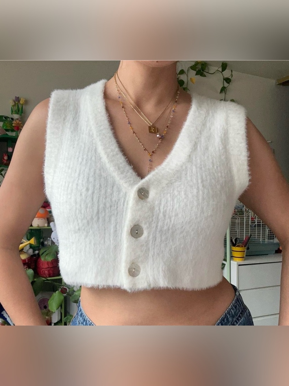 La hearts Fuzzy Button-Front Cropped Knit Vest